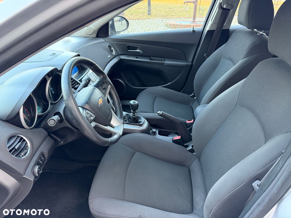 Chevrolet Cruze 1.6 LT - 15