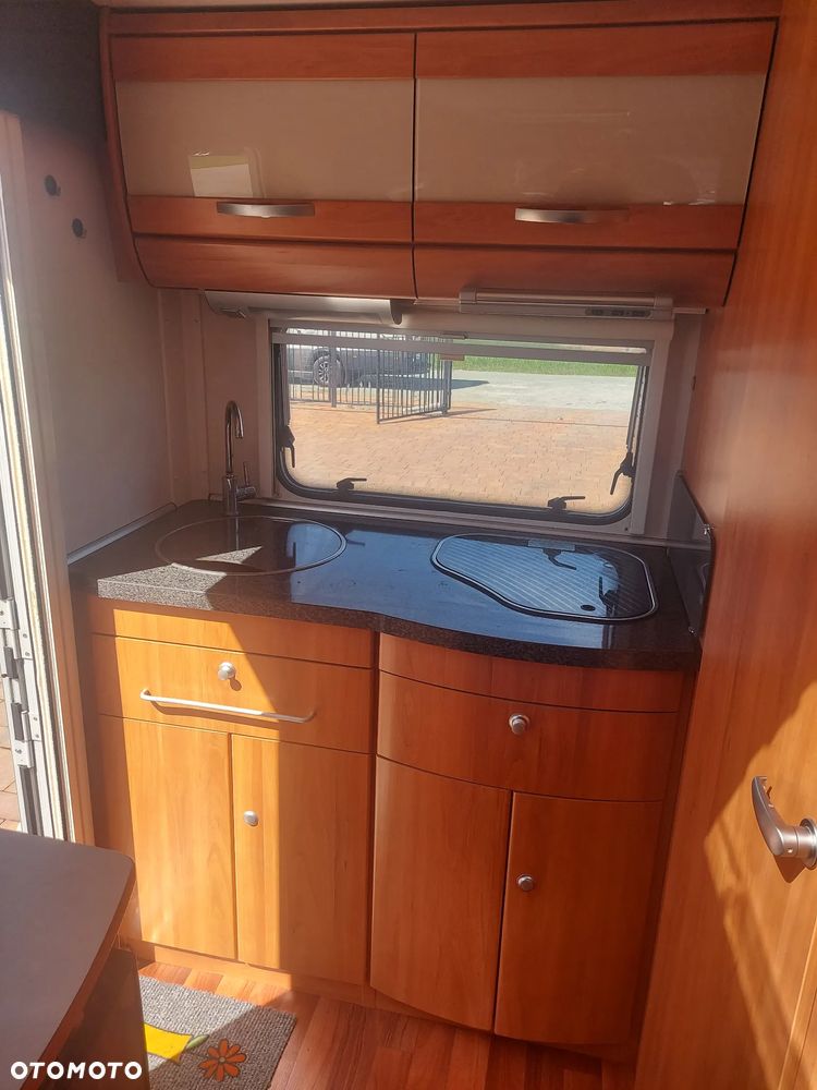 Hymer-Eriba 392 GL - 12