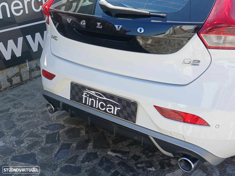 Volvo V40 1.6 D2 R-Design - 9