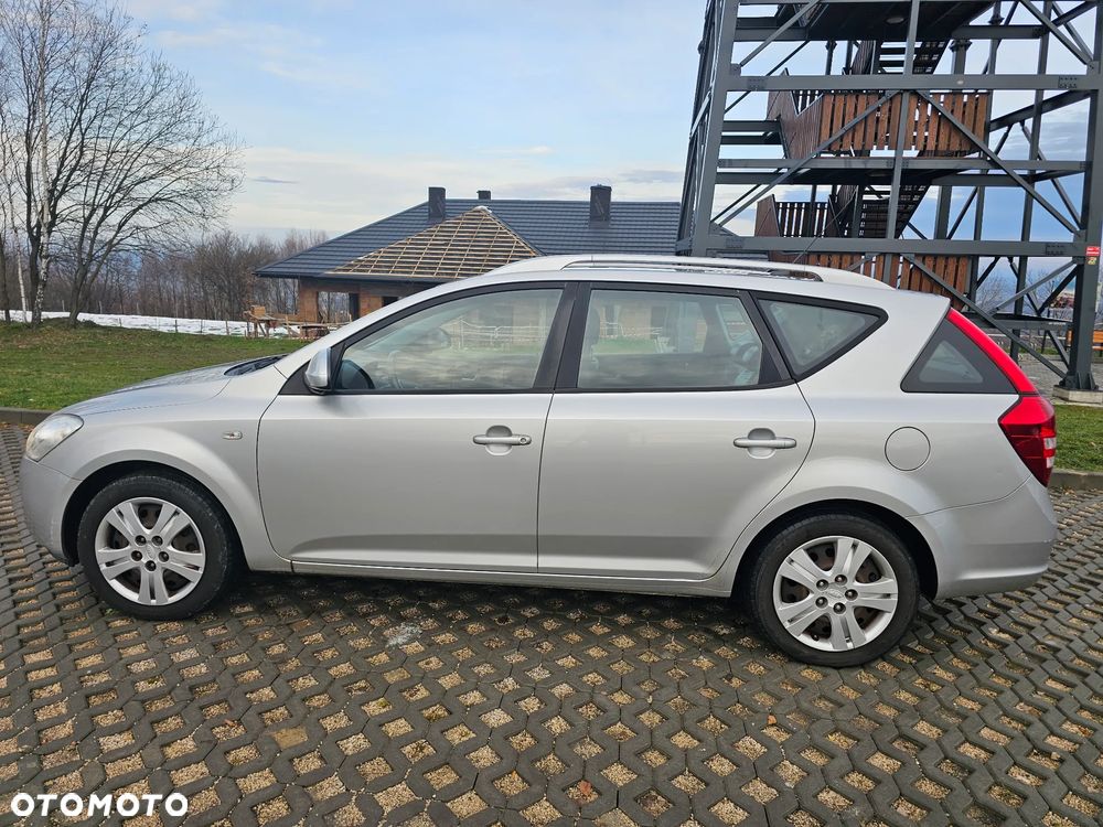 Kia Ceed 1.6 CRDi Spirit - 13