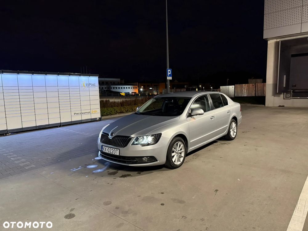 Skoda Superb 2.0 TDI Elegance Outdoor DSG - 25