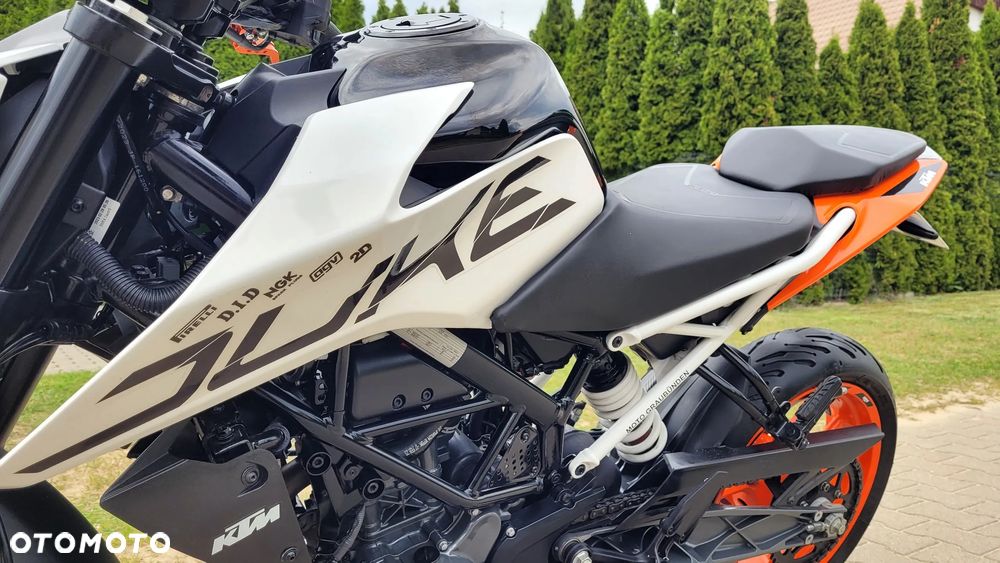 KTM Duke 125 - 25