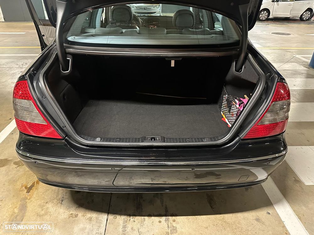 Mercedes-Benz E 220 T CDI Auto Avantgarde - 4