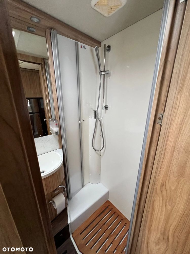 Hymer-Eriba T674CL - 10