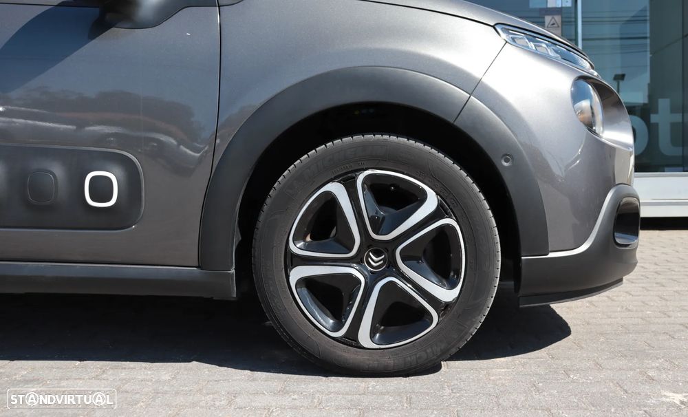 Citroën C3 1.2 PureTech Shine EAT6 - 6