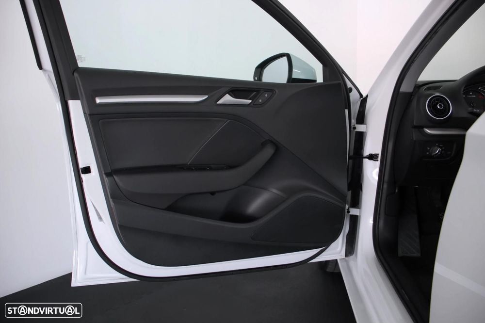 Audi A3 Limousine 1.6 TDI - 5