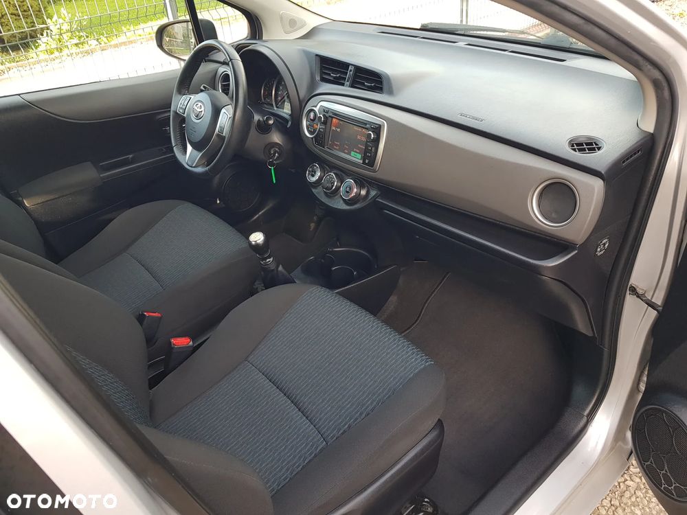 Toyota Yaris - 18