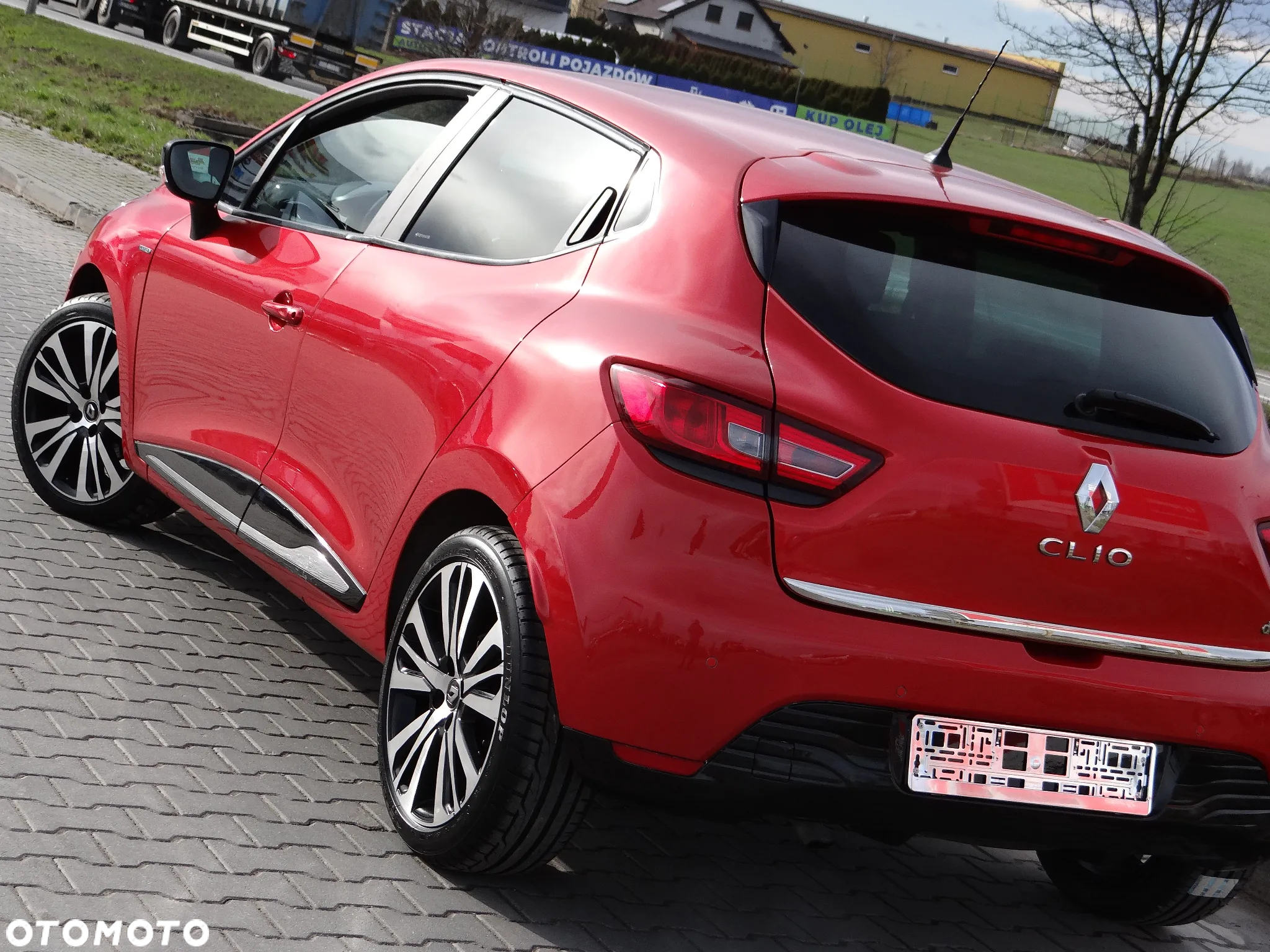 Renault Clio - 19