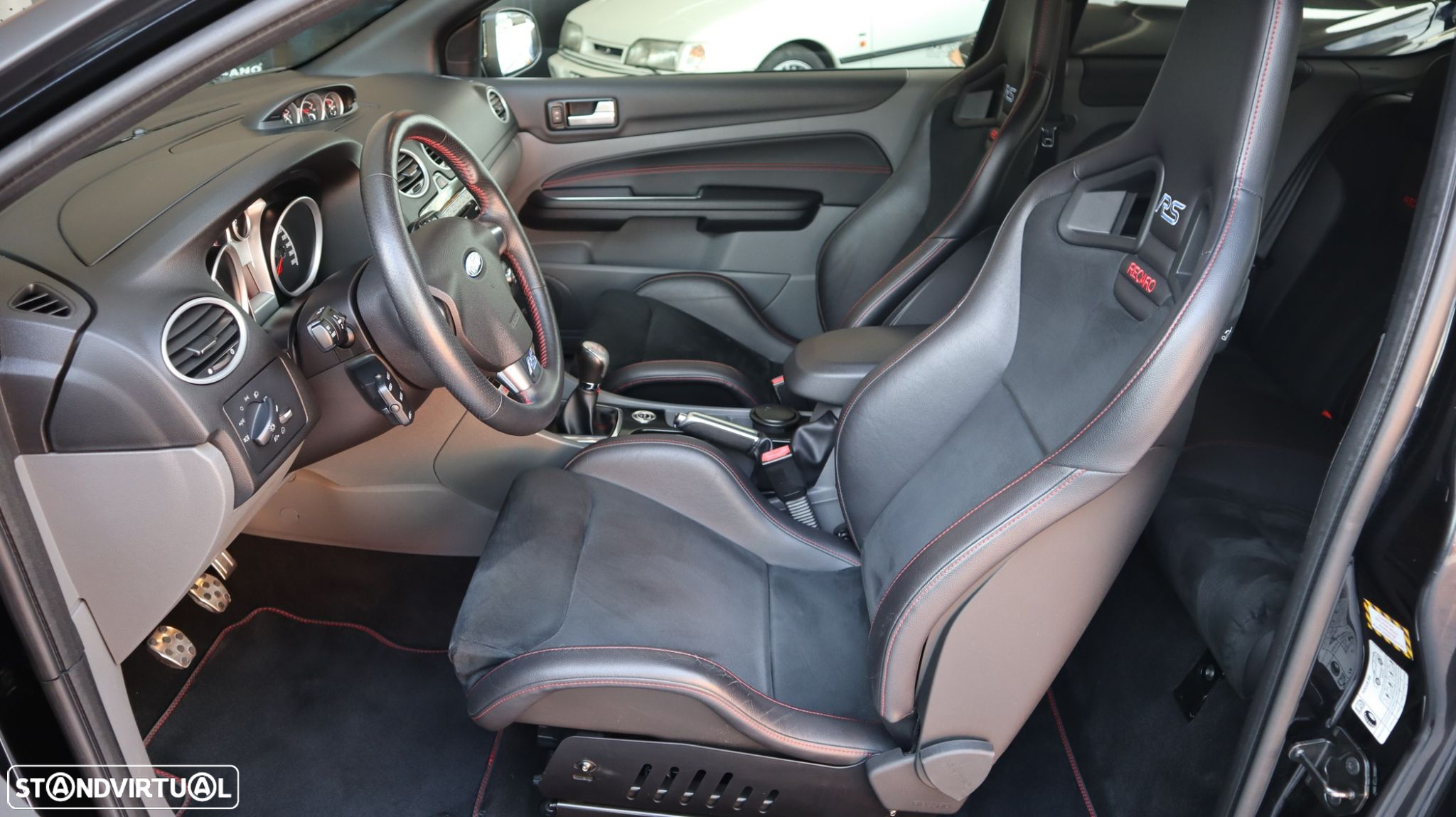 Ford Focus - 17