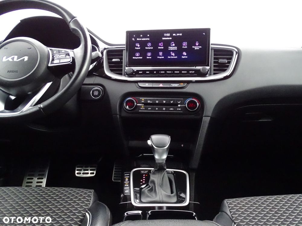 Kia XCeed - 39