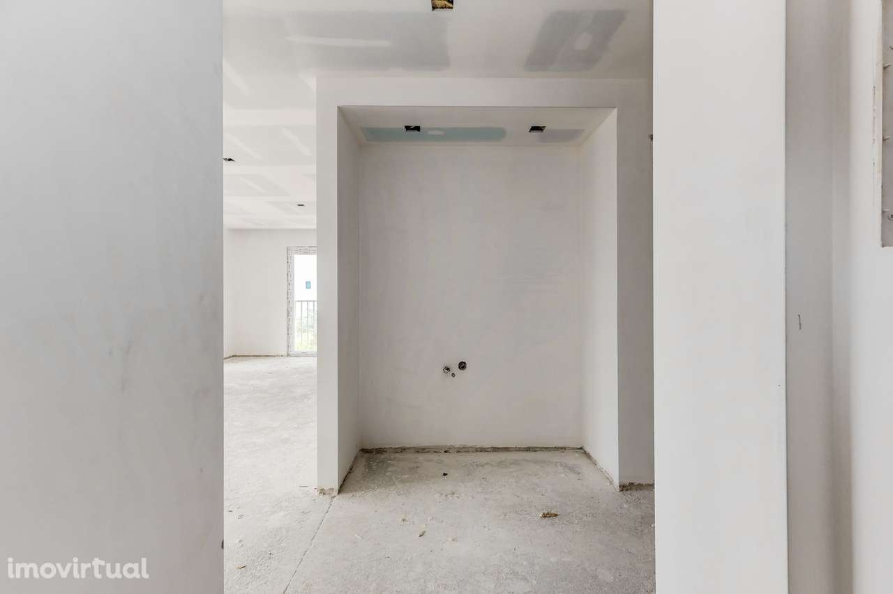 Apartamento T2 na Ericeira com Terraço e Box fechada - Grande imagem: 2/36