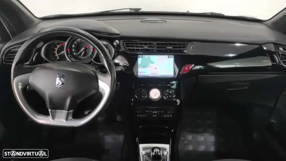 Citroën DS3 1.6 HDi Airdream So Chic - 9