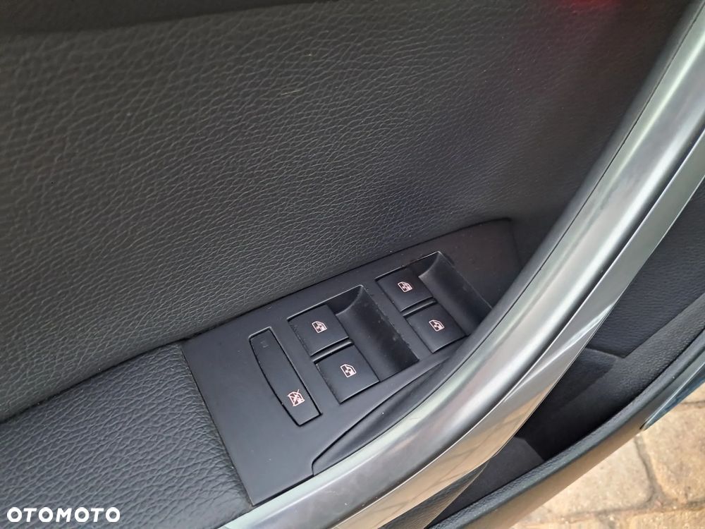 Opel Astra 1.4 Turbo 150 Jahre - 21