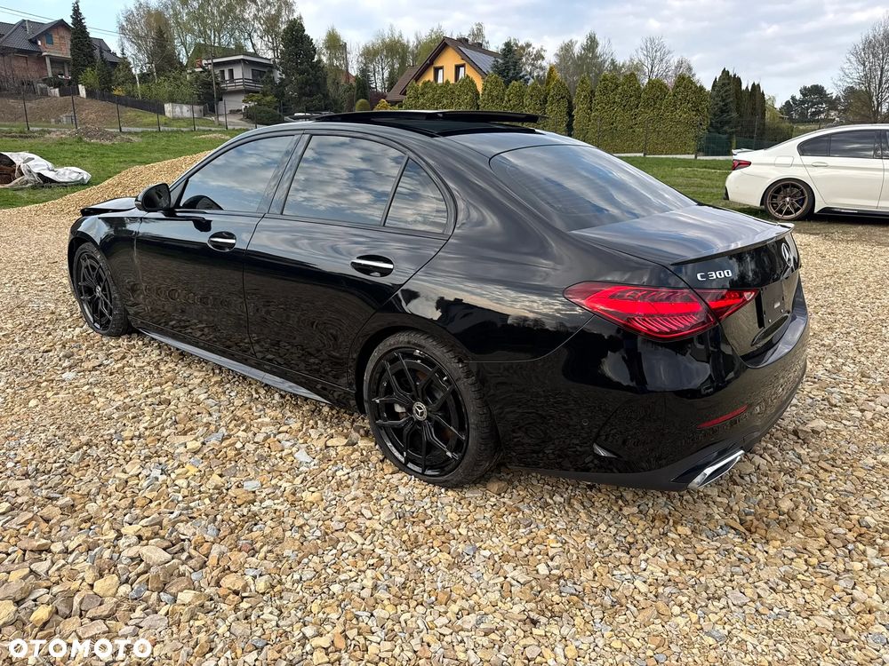 Mercedes-Benz Klasa C 300 4Matic 9G-TRONIC AMG Line - 5