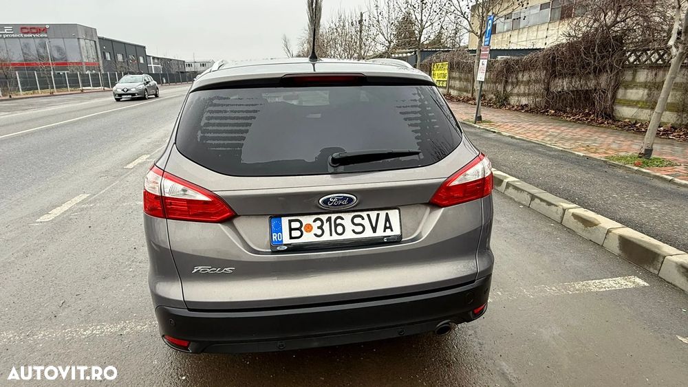 Ford Focus 2014 photo 3