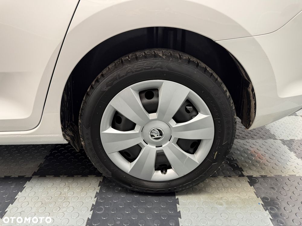 Skoda RAPID - 20