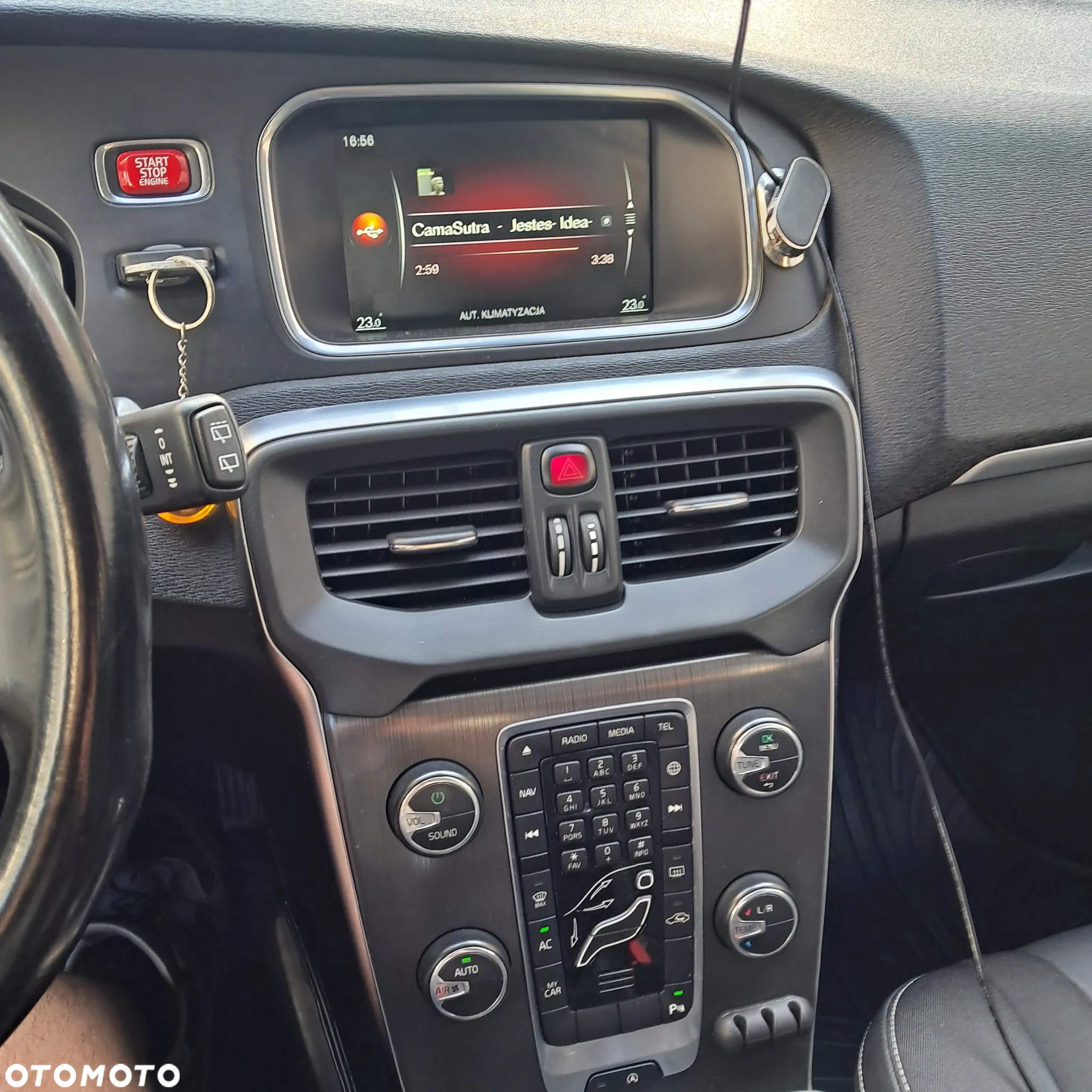 Volvo V40 D2 - 8