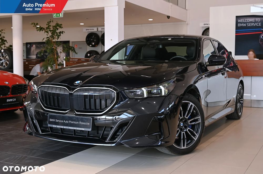 BMW Seria 5 520i mHEV - 4