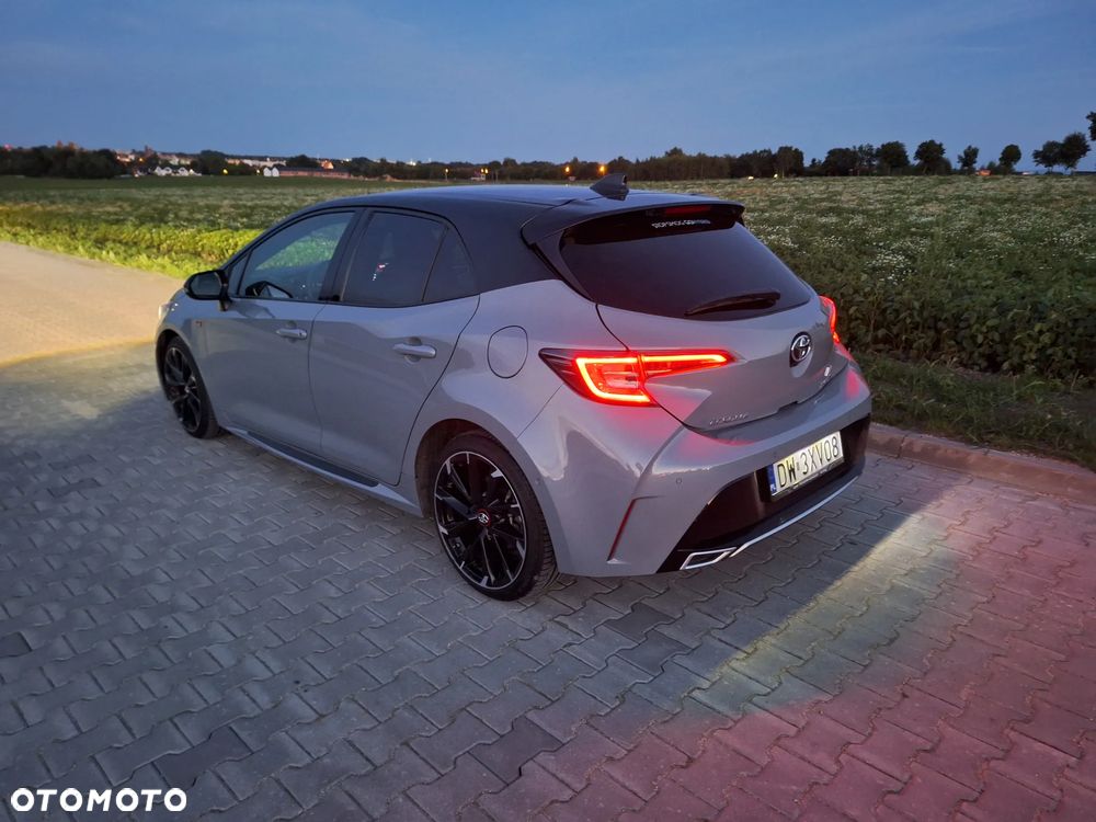 Toyota Corolla - 6