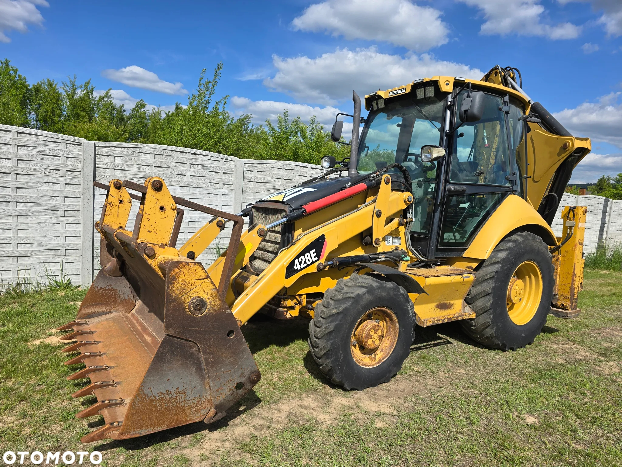 Caterpillar - 2