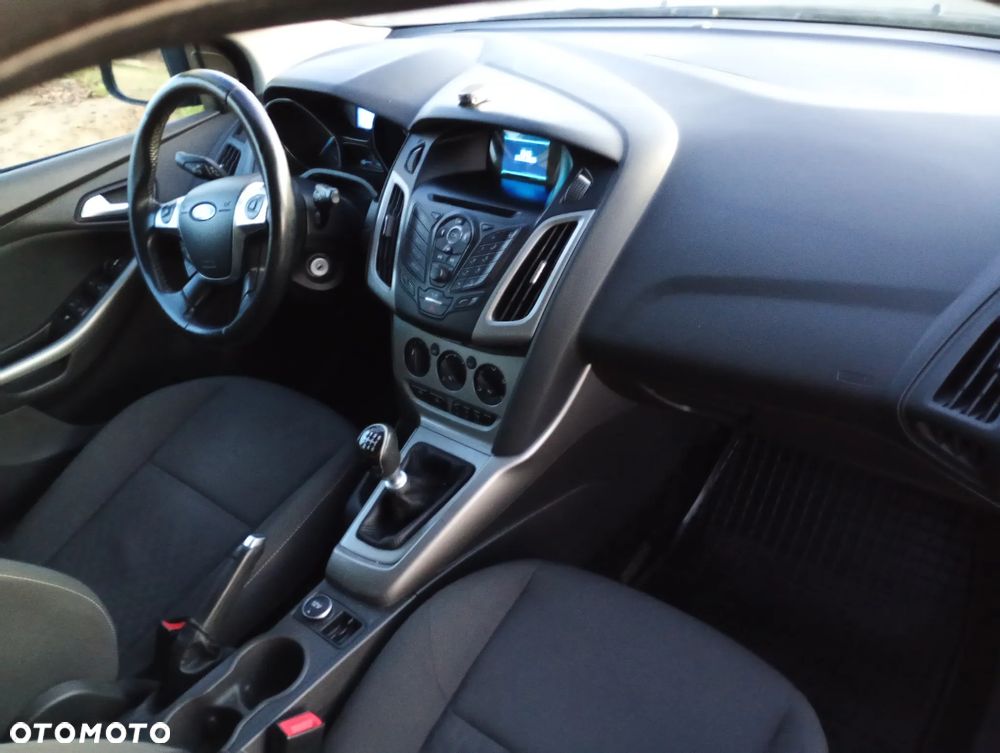 Ford Focus - 11