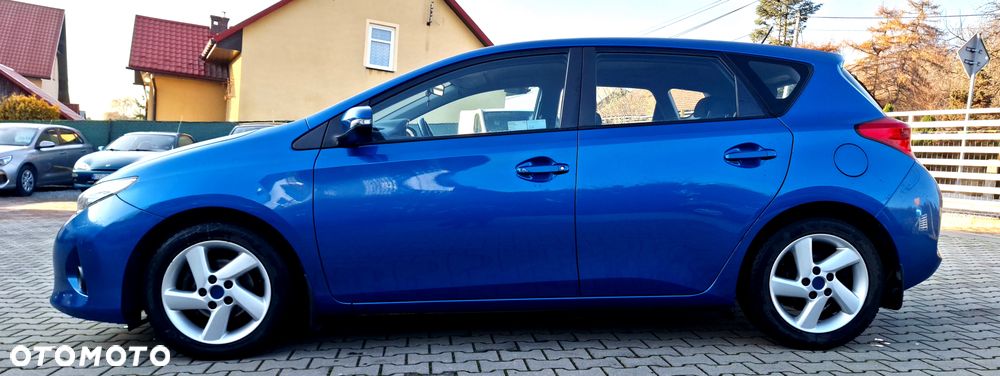 Toyota Auris - 25