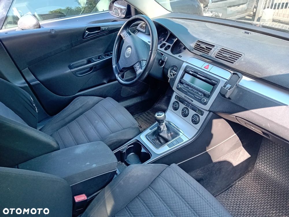 *VOLKSWAGEN PASSAT B6* Samochód na części - 11