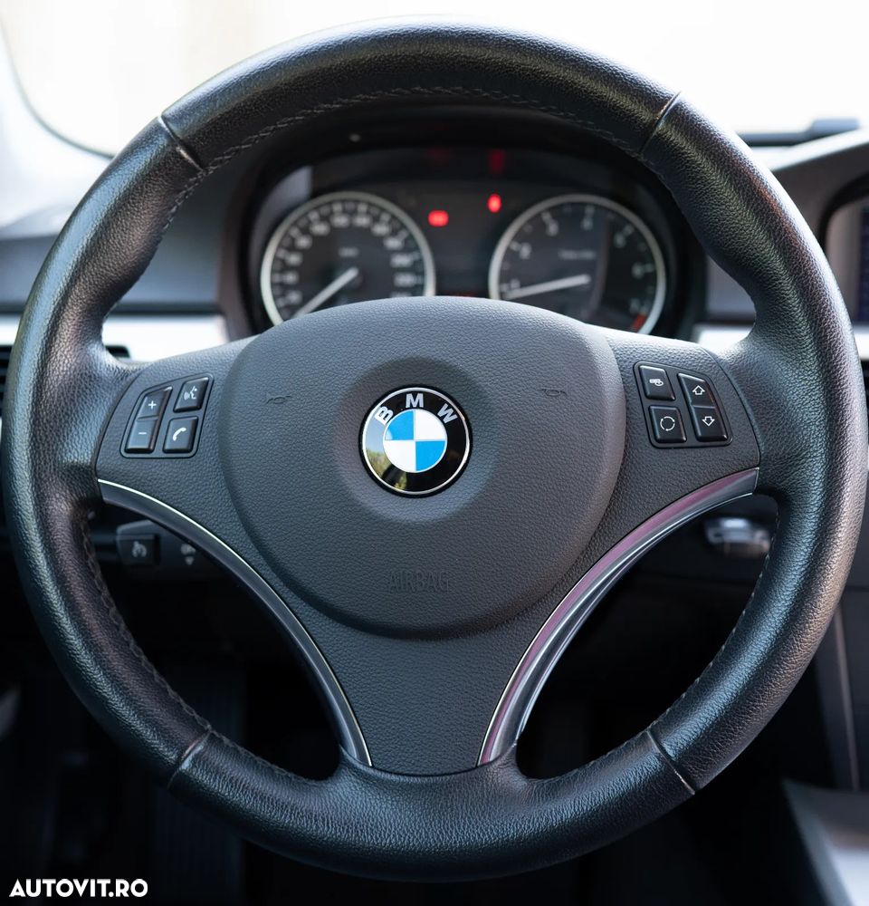 BMW Seria 3 320i Aut. - 18