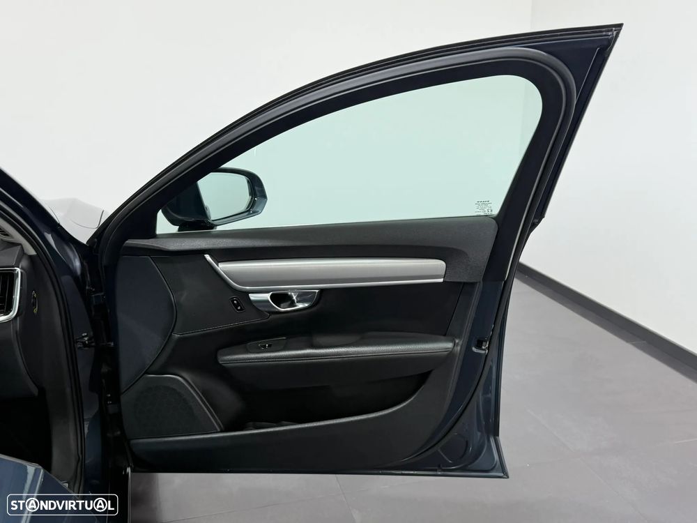Volvo V90 2.0 D4 Momentum Plus Geartronic - 41