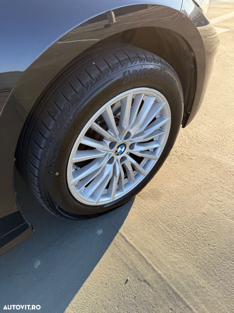 BMW Seria 3 320i GT Aut. Luxury Line - 11