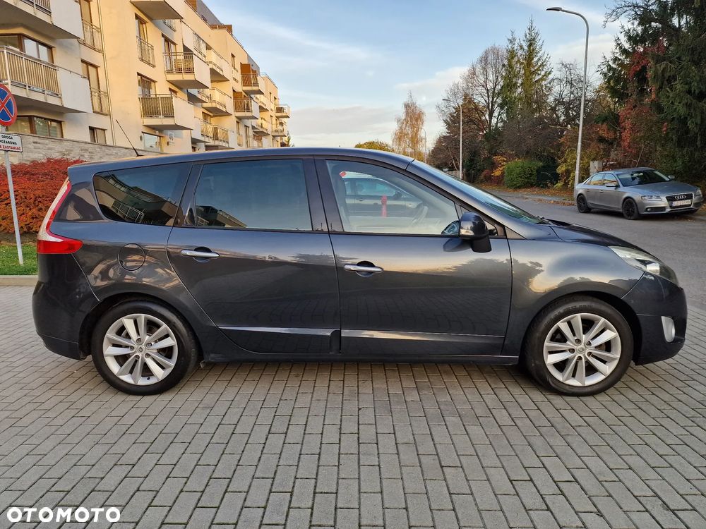 Renault Scenic - 9