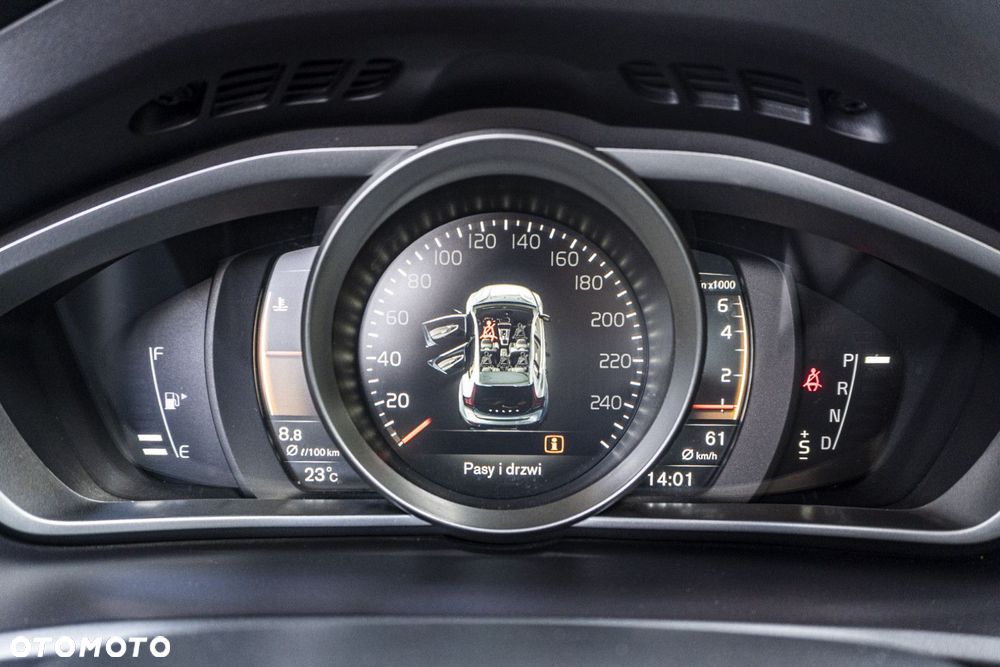 Volvo V40 - 12