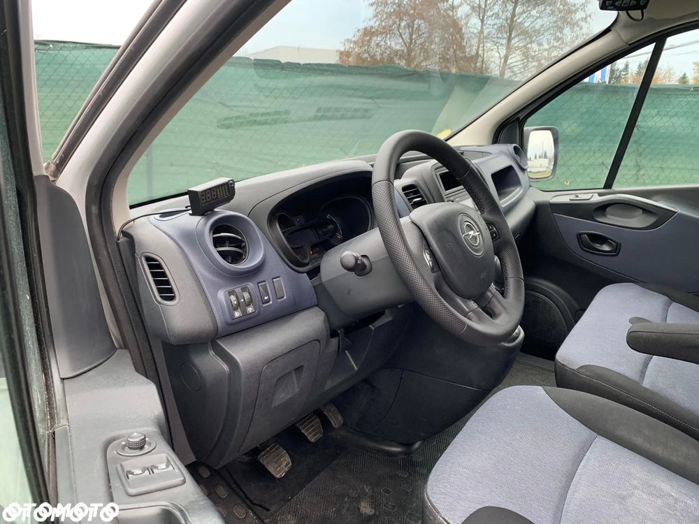 Opel VIVARO - 26