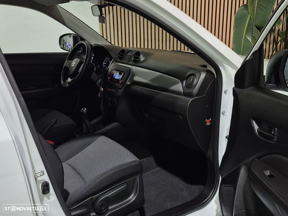 Suzuki Vitara 1.6 VVT GLX - 13
