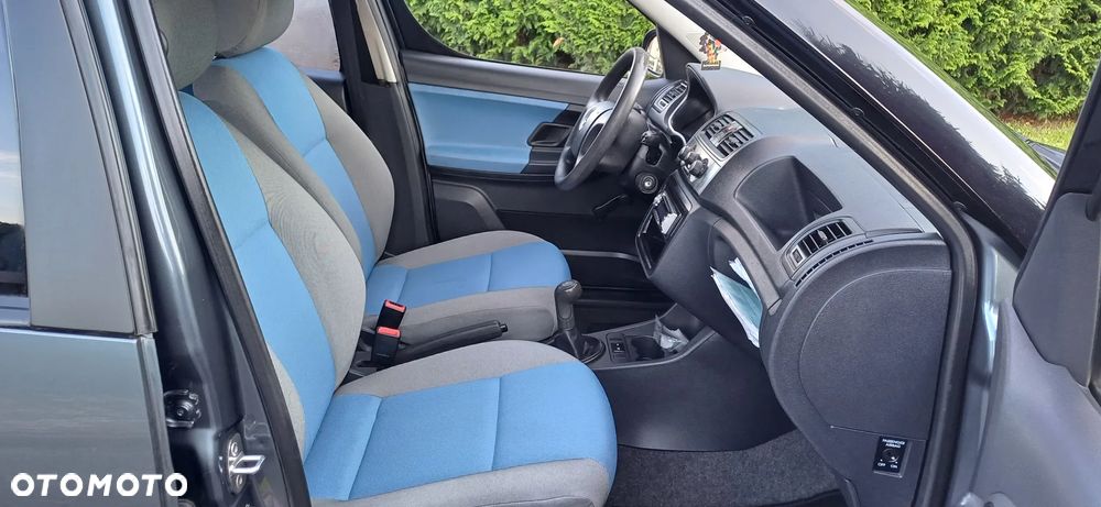Skoda Roomster 1.2 Fresh - 13