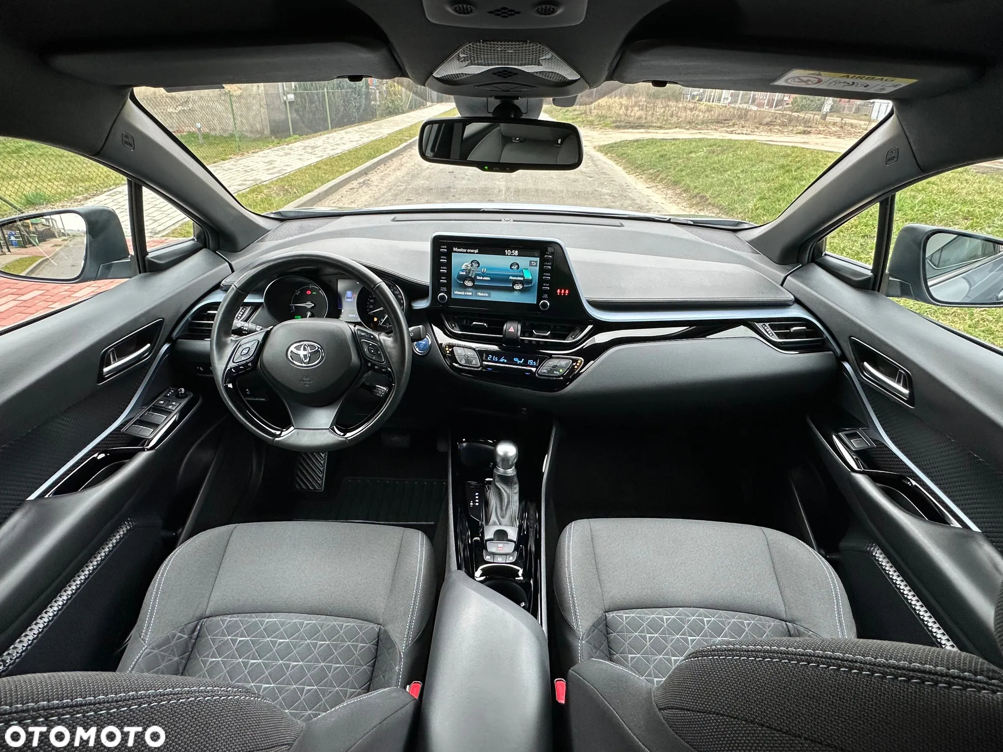 Toyota C-HR 2.0 Hybrid Team Deutschland - 22