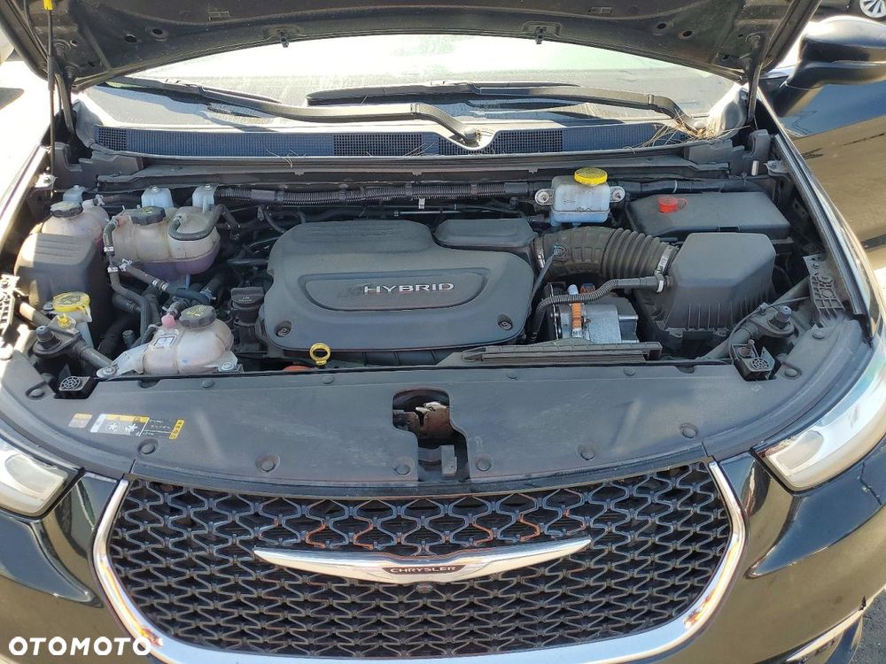 Chrysler Pacifica - 14