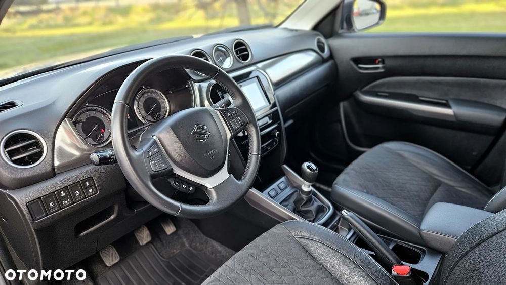 Suzuki Vitara 1.4 Boosterjet Premium 2WD - 28