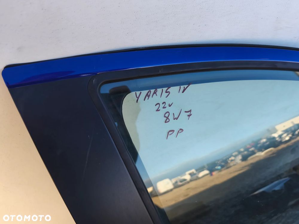 DRZWI PRAWY PRZÓD PRAWE PRZEDNIE 8W7 TOYOTA YARIS IV MAZDA 2 - 6