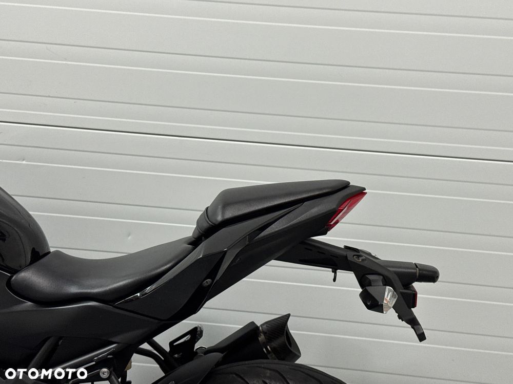 Kawasaki Ninja - 19