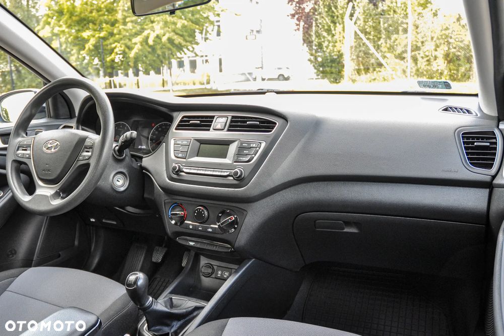 Hyundai i20 - 10