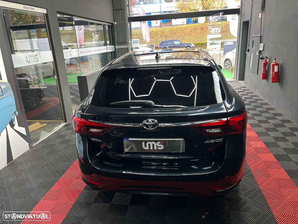 Toyota Avensis Touring Sports 2.0 D-4D Exclusive - 5
