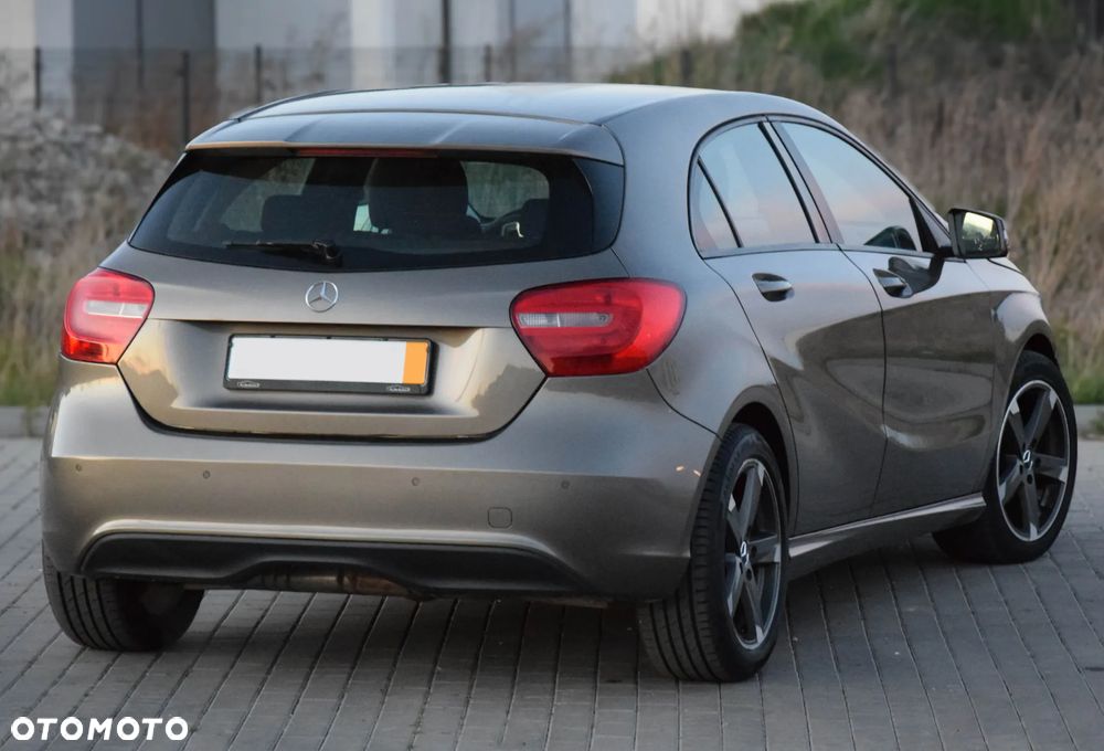 Mercedes-Benz Klasa A 180 BlueEfficiency Edition - 3
