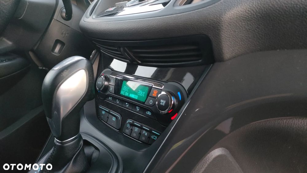 Ford Kuga 2.0 TDCi 4x4 Titanium - 16