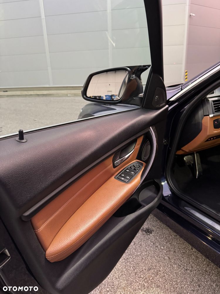 BMW Seria 3 328i Luxury Line - 8