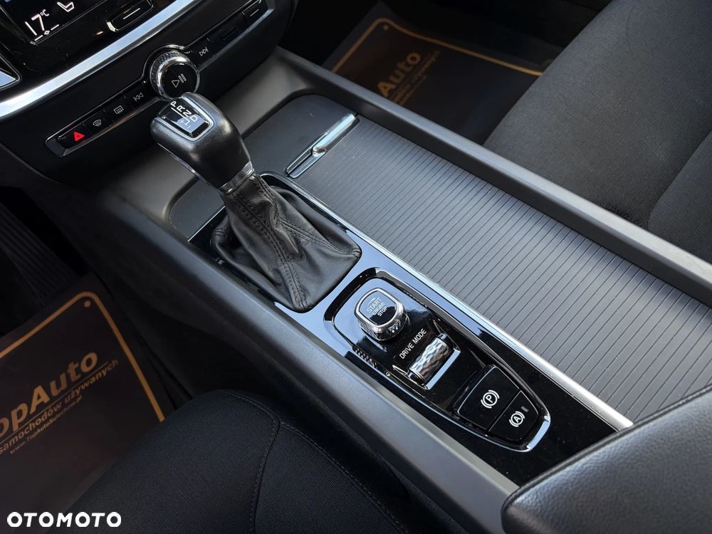 Volvo V60 D4 Geartronic Momentum Pro - 31