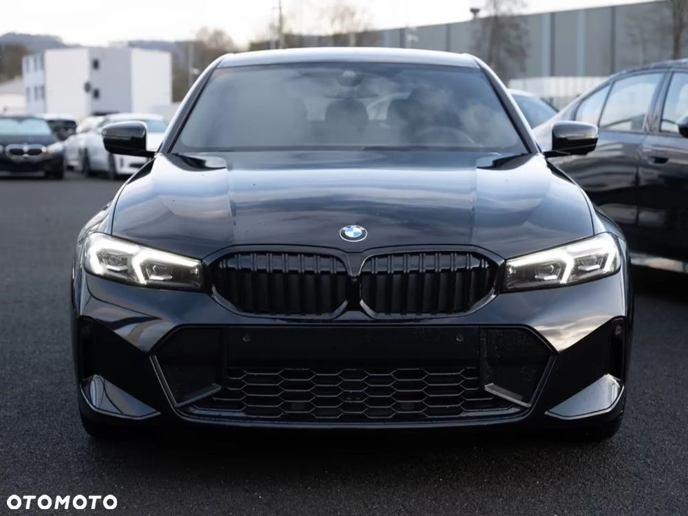 BMW Seria 3 330d xDrive mHEV M Sport - 7