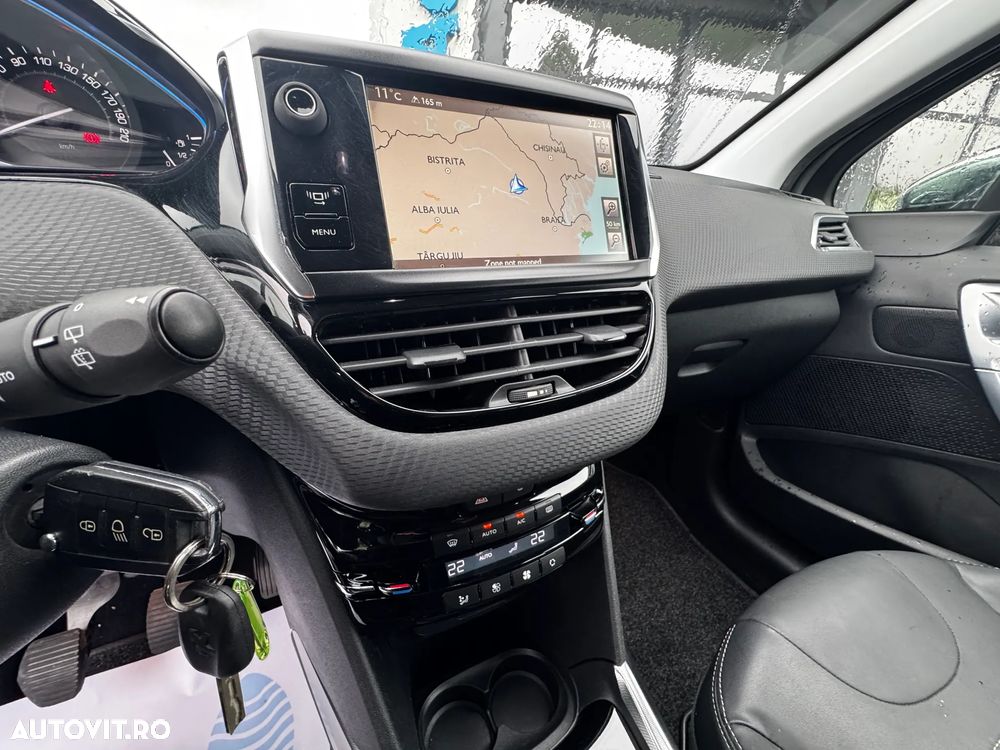 Peugeot 2008 1.6 e-HDi FAP STT Active - 29