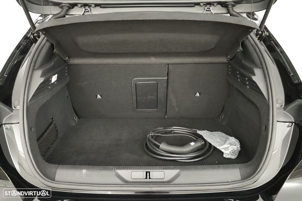 Peugeot 308 1.6 Hybrid Allure Pack e-EAT8 - 26