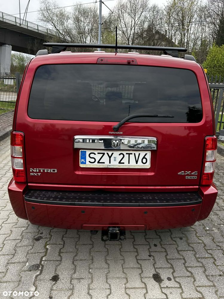 Dodge Nitro 2.8 CRD SE - 11